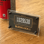 Blockclock Micro kompakte Bitcoin-Anzeige mit Echtzeitdaten, USB-C Strom, WLAN, stilvolles Desk-Accessoire