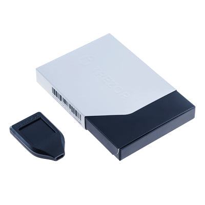 Verpackung des Trezor Model T neben dem Magnethalter