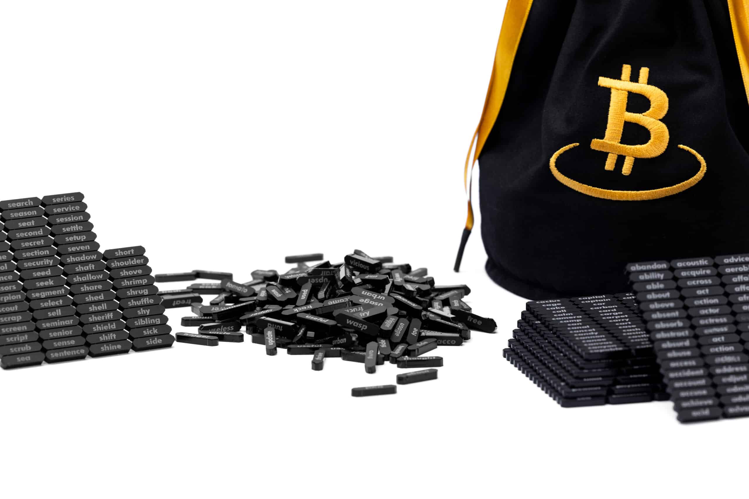 SeedSticks Set with 1024 laser-engraved acrylic sticks for secure Bitcoin seed phrases and handmade fabric pouch for maximum entropy