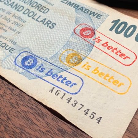 Selbstfärbender Bitcoin Stempel mit roter Spezialtinte für kunststoffbeschichtete Papiere