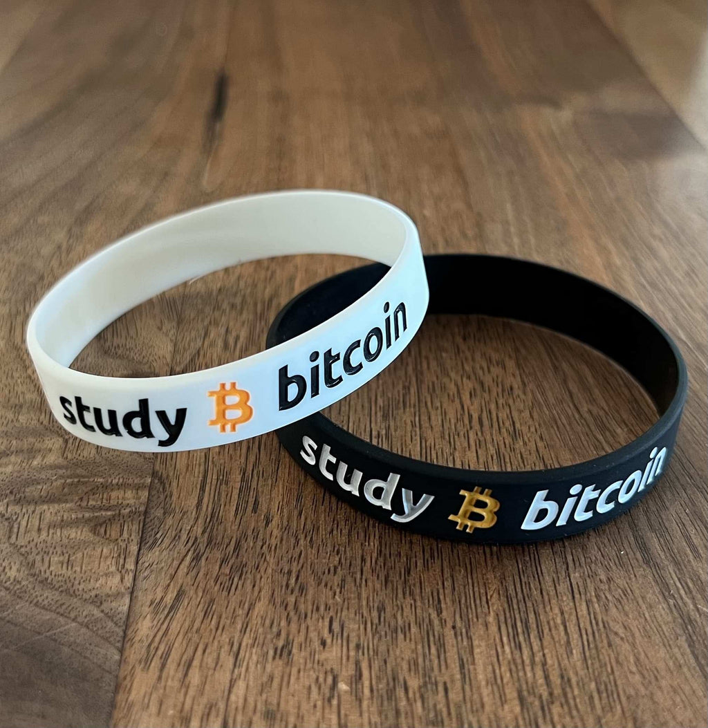 Black and white Study Bitcoin Armband made of skin-friendly silicone, durable and waterproof for everyday wear